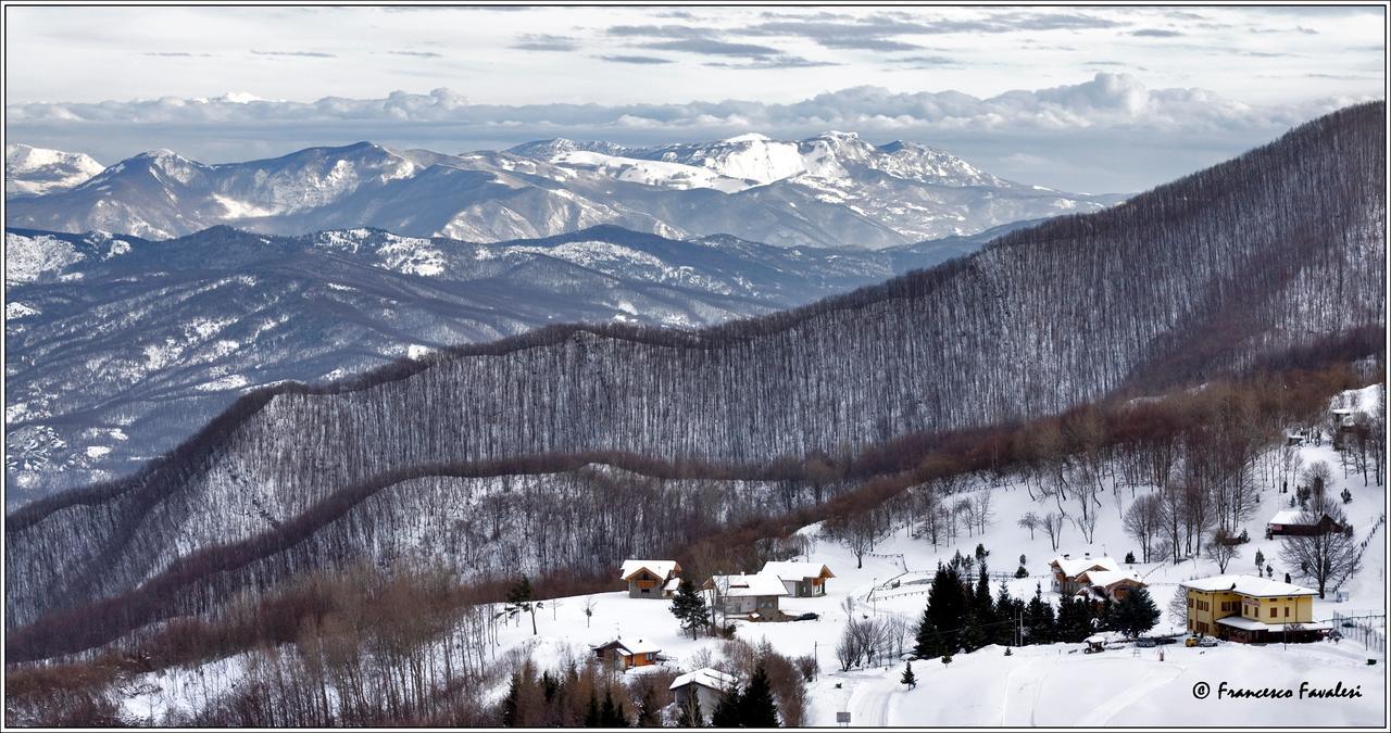 Sport Hotel Prodongo Brallo Di Pregola Esterno foto