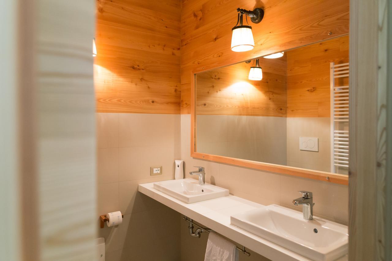 Sport Hotel Prodongo Brallo Di Pregola Esterno foto