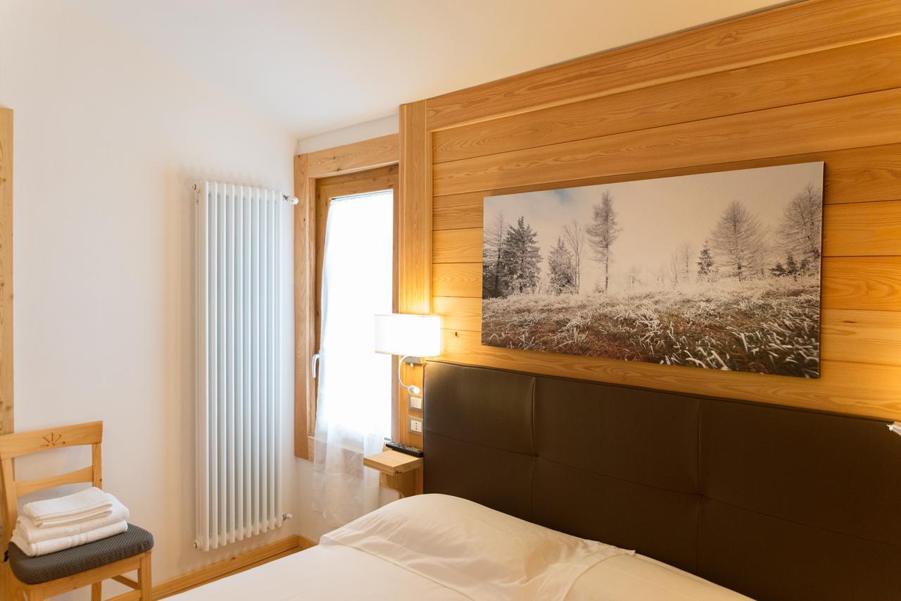 Sport Hotel Prodongo Brallo Di Pregola Esterno foto